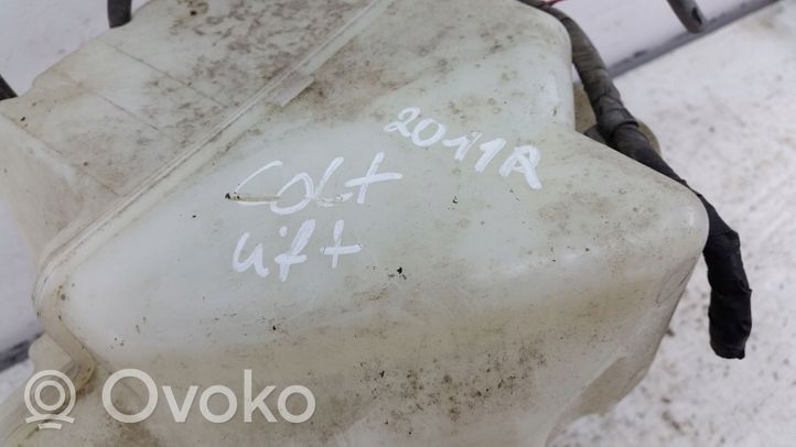 Mitsubishi Colt Zbiornik płynu do spryskiwaczy szyby przedniej / czołowej 060351507