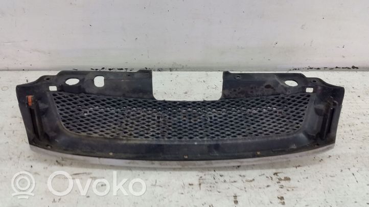 Daewoo Tacuma Maskownica / Grill / Atrapa górna chłodnicy 96399717