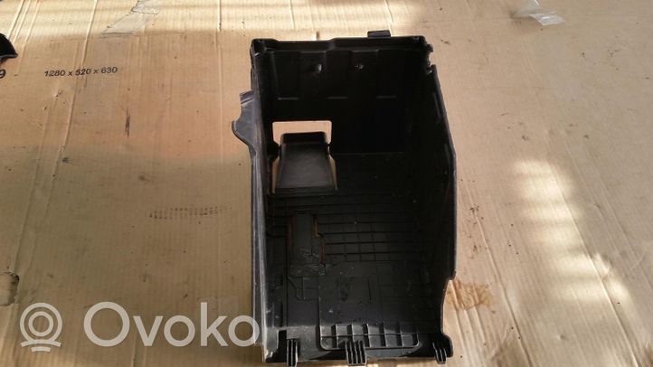 Citroen C4 Grand Picasso Support boîte de batterie 9689002180