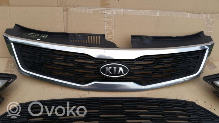 KIA Ceed Grotelės viršutinės 86351-1H500