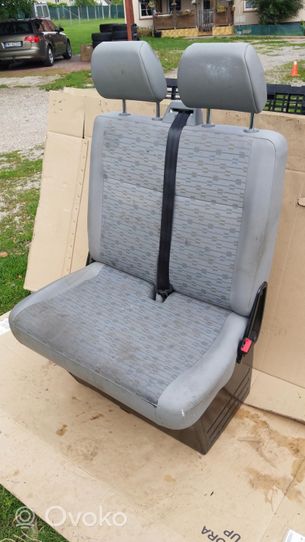 Volkswagen Multivan T5 Seat set 7H0881303F