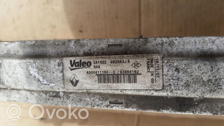Opel Vivaro Радиатор интеркулера 8200411160