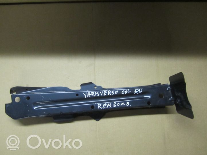 Toyota Yaris Verso Boczny panel mocowania chłodnicy 5321152010