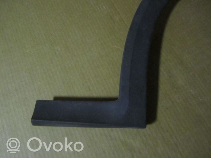 Mitsubishi Colt Rivestimento passaruota anteriore MZ314367