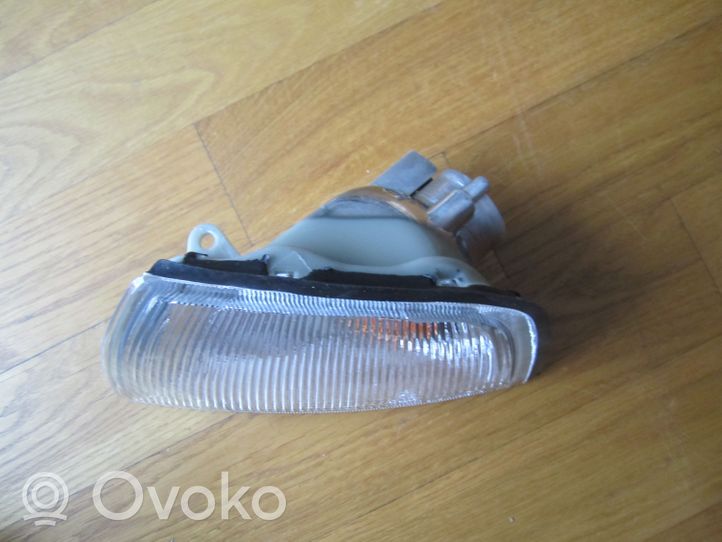 Mitsubishi Colt Front indicator light 21087148