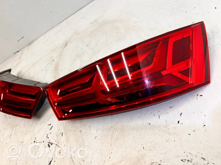 Audi Q7 4M Lampy tylne / Komplet 4M0945093D