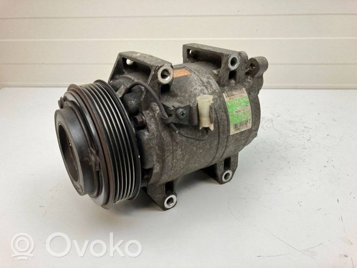 Volvo V70 Ilmastointilaitteen kompressorin pumppu (A/C) 30761388