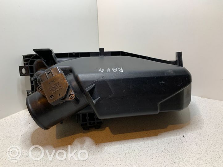 Toyota RAV 4 (XA20) Коробка воздушного фильтра 1001405480