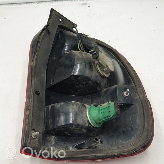 Ford Windstar Lampa tylna AIP2RST95WR