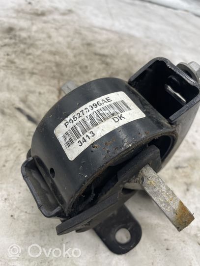 Dodge Grand Caravan Supporto di montaggio del motore P05273996AE