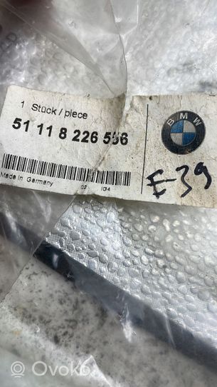 BMW 5 E39 Moldura embellecedora del guardabarros trasero 51118226556