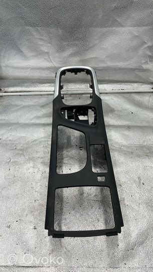 Chrysler Voyager Armrest 13245743