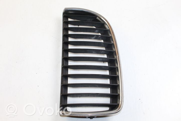 BMW 3 E90 E91 Atrapa chłodnicy / Grill 7120007