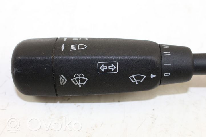 Mercedes-Benz E W210 Commodo de clignotant A2105450110