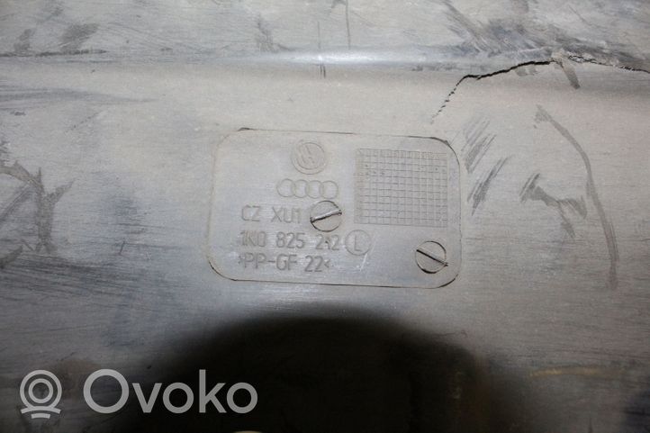 Skoda Octavia Mk2 (1Z) Unterfahrschutz Unterbodenschutz Mitte 1K0825212L