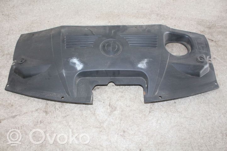 BMW Z4 E85 E86 Moldura embellecedora del gancho del capó/tapa del motor 7062811