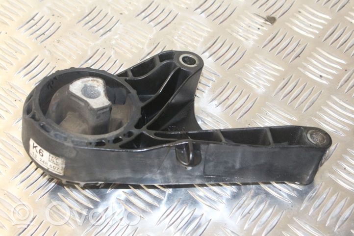 Chevrolet Cruze Supporto di montaggio del motore 13248607