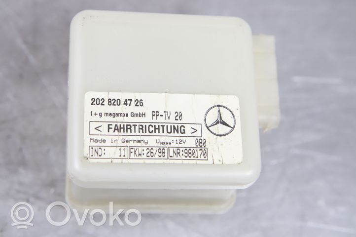 Mercedes-Benz CLK A208 C208 Boîtier module alarme 2028204726