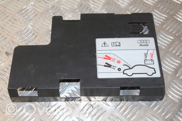 Audi A6 S6 C6 4F Dangtis akumuliatoriaus dėžės 4F0915429B