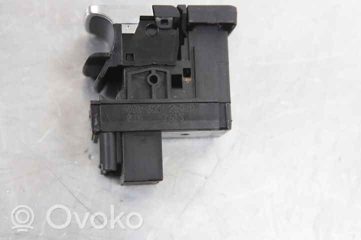 Volkswagen Golf VII Hand parking brake switch 