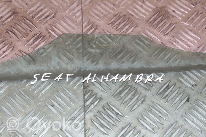 Seat Alhambra (Mk2) priekšējo durvju stikls (četrdurvju mašīnai) 