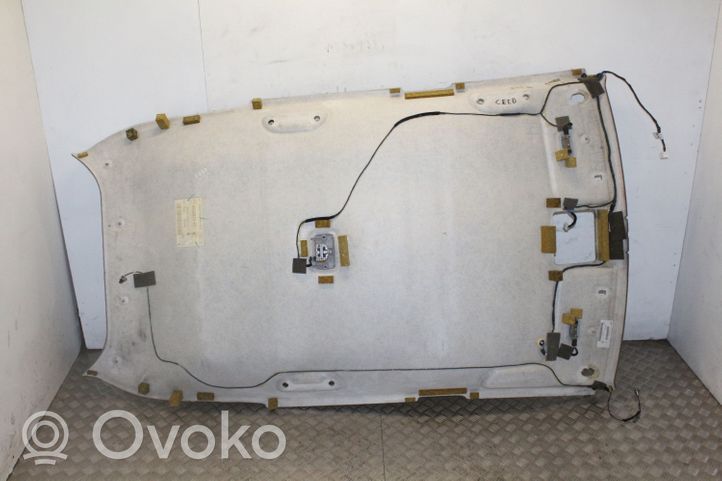 KIA Ceed Потолок 2292073ED