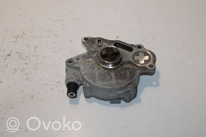 Skoda Rapid (NH) Pompe à vide 03L145100G