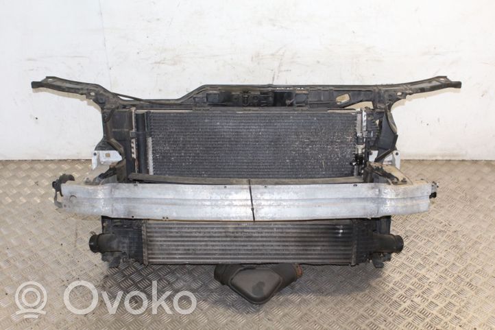 Audi A4 S4 B8 8K Pannello di supporto del radiatore 