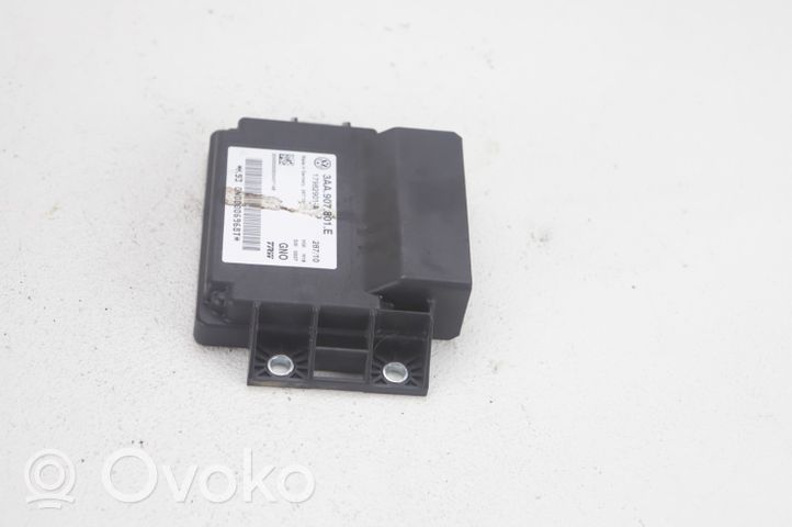 Volkswagen Tiguan Hand brake control module 