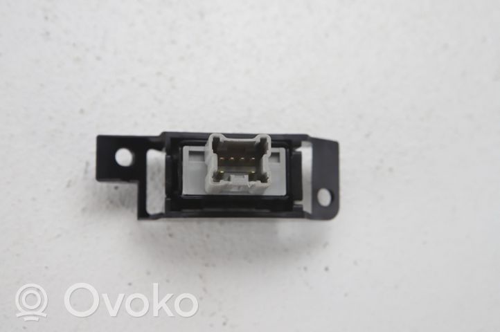 Nissan Qashqai Interruptor de calefacción del asiento 969TK4EA0A