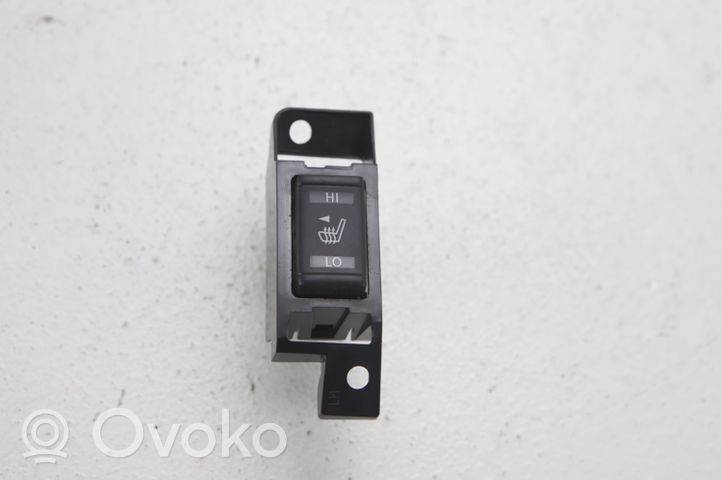 Nissan Qashqai Interruptor de calefacción del asiento 969TK4EA0A