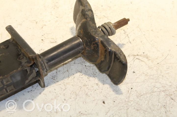 Dodge RAM Supporto di montaggio ruota di scorta 52014127