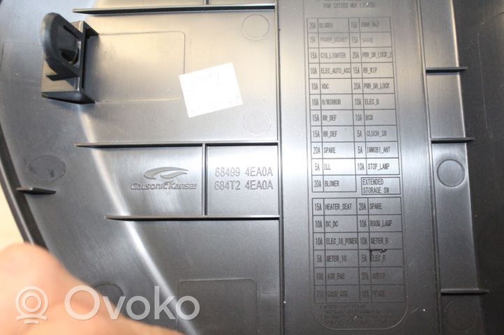 Nissan Qashqai Отделочный щит панели (боковой) 684994EA0A