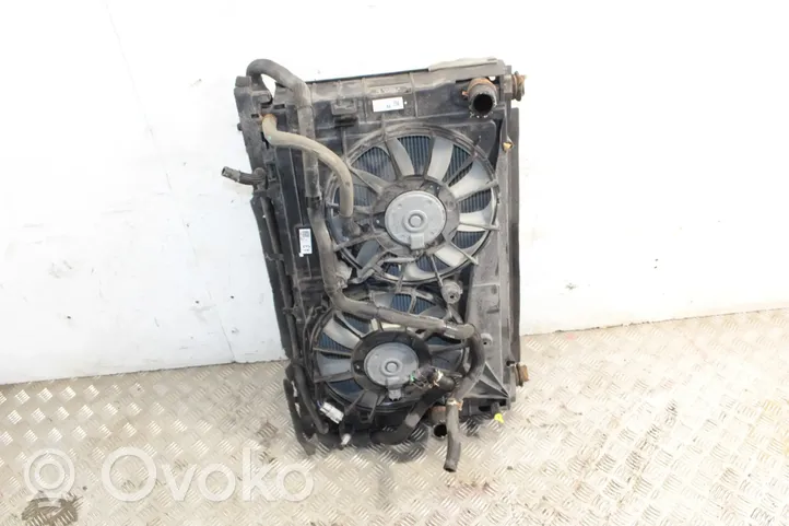 Toyota Auris E180 Radiatorių komplektas MF4227504594