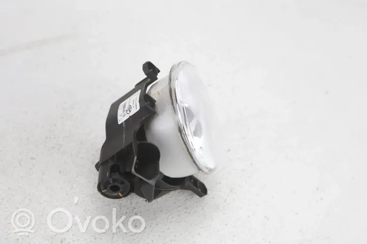 Toyota Auris E180 Fendinebbia anteriore 81220-02110