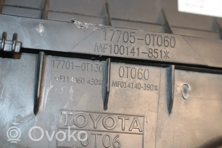 Toyota Auris E180 Boîtier de filtre à air 17701OT130