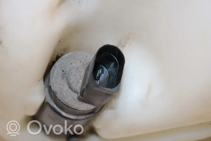 Volkswagen Amarok Zbiornik płynu do spryskiwaczy szyby przedniej / czołowej 2H0955453
