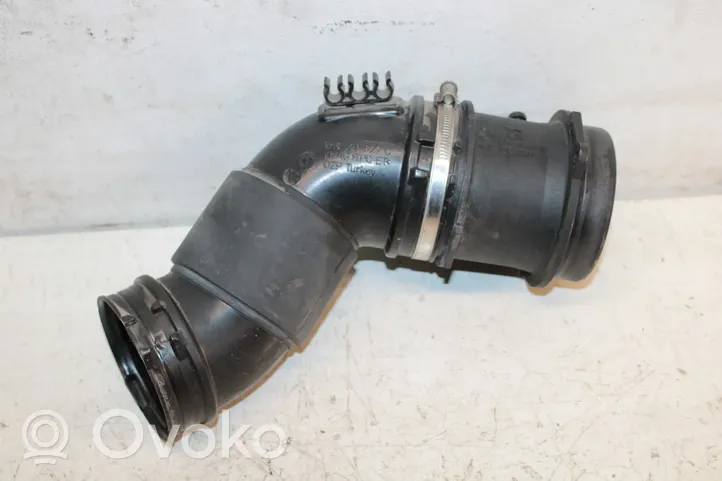 Volkswagen Amarok Turboahtimen ilmanoton letku 2H6129627C