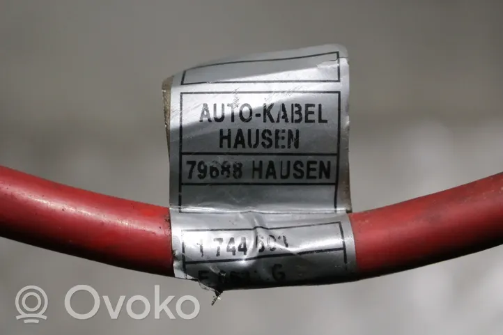 BMW 5 E39 Câble de batterie positif 1744603