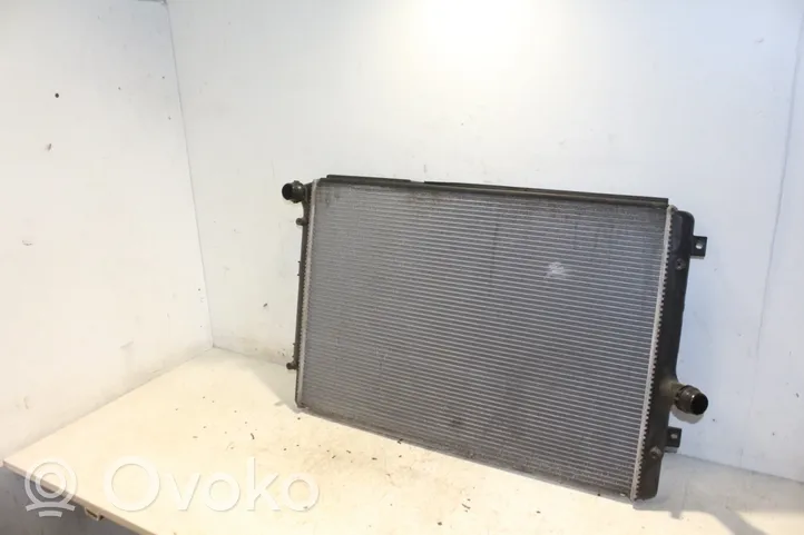 Skoda Octavia Mk2 (1Z) Radiatore di raffreddamento 1K0121251AB
