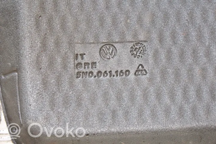 Volkswagen Tiguan Ковер багажника 5N0061160