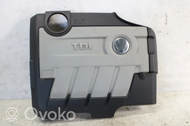 Volkswagen Tiguan Variklio dangtis (apdaila) 03L103925