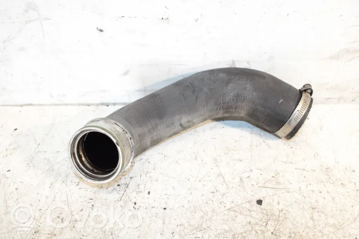 Volkswagen Tiguan Tube d'admission de tuyau de refroidisseur intermédiaire 5N0145832F