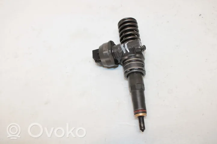 Volkswagen PASSAT B6 Purkštukas (-ai) (forsunkė (-ės) 038130073BQ