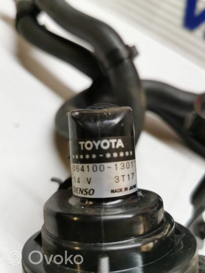 Toyota RAV 4 (XA40) Elektriskais cirkulācijas sūknītis 0641001301