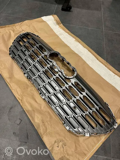 Audi e-tron Grille calandre supérieure de pare-chocs avant 4KE853651J