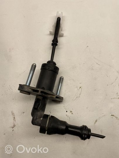 Opel Insignia A Clutch slave cylinder 55561816