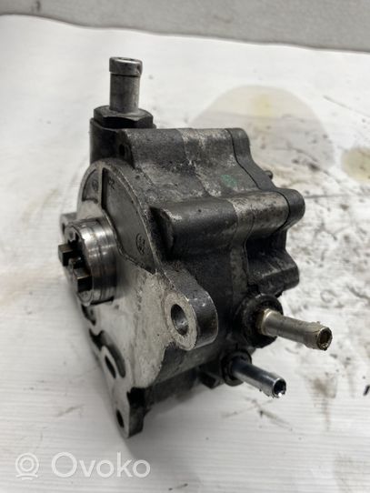 Audi A4 S4 B6 8E 8H Polttoaineen ruiskutuksen suurpainepumppu 03G145209