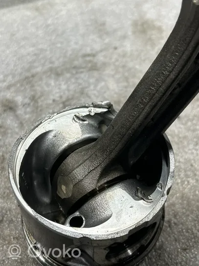 Opel Astra J Connecting rod/conrod 