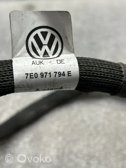 Volkswagen Transporter - Caravelle T5 Câble de batterie positif 7E0971794E